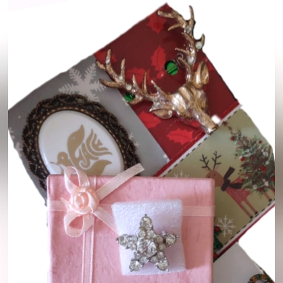 Vintage Rhinestone 5-pt Star Brooch - Picture 8 of 14